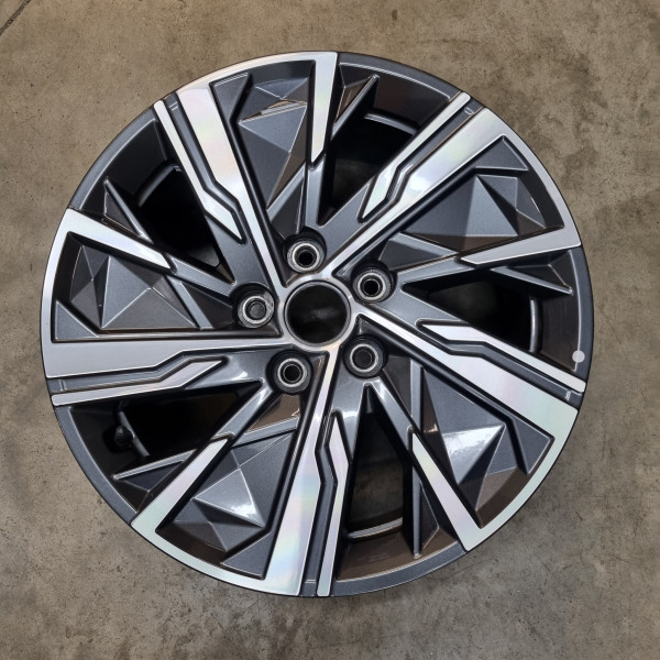 5x114.3 R17 7.0J ET43.5 67