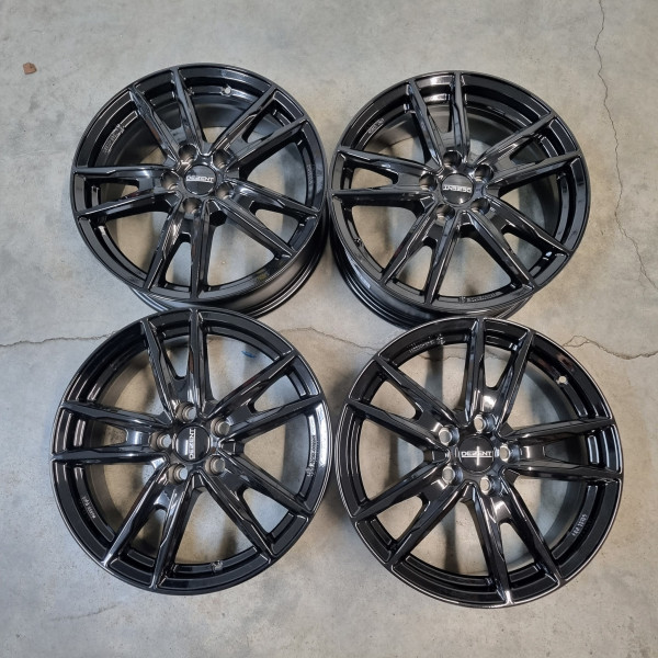 5x108 R17 7.0J ET42 65.1 black Dezent KF