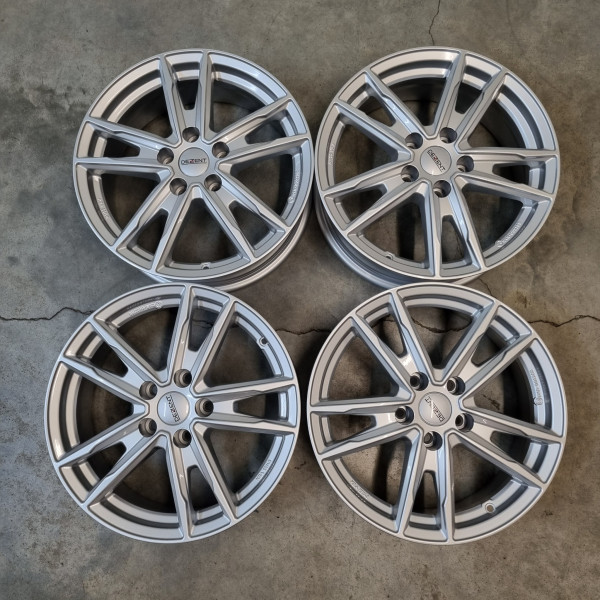 5x114 R17 6.5J ET32 66.1 Silver Dezent KF