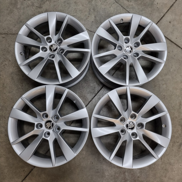 5x112 R17 7.0J ET49 57.1