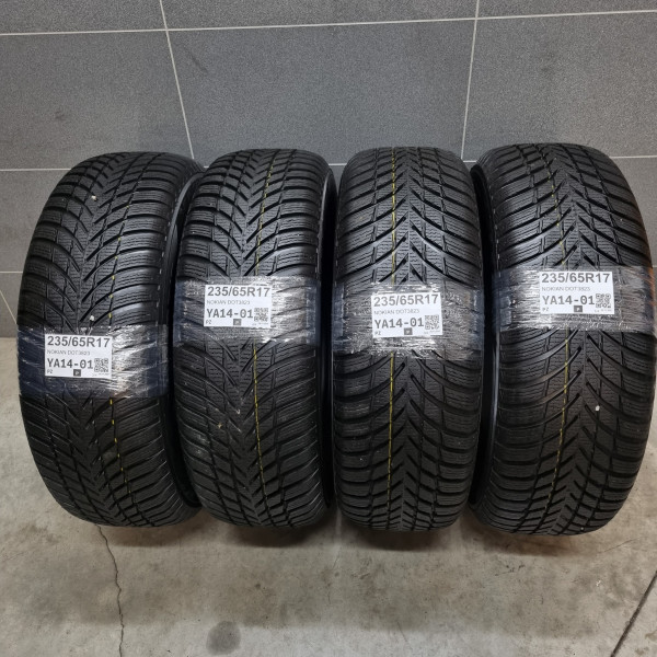 235/65R17 NOKIAN DOT3823