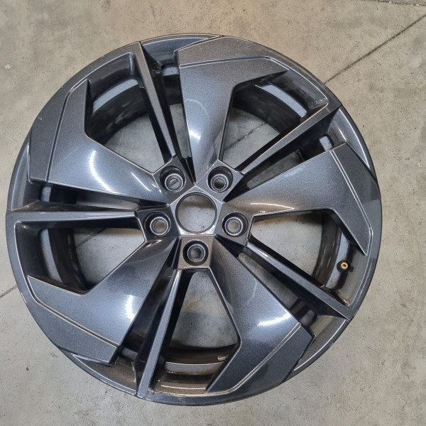 5x112 R18 7.5J ET48 57