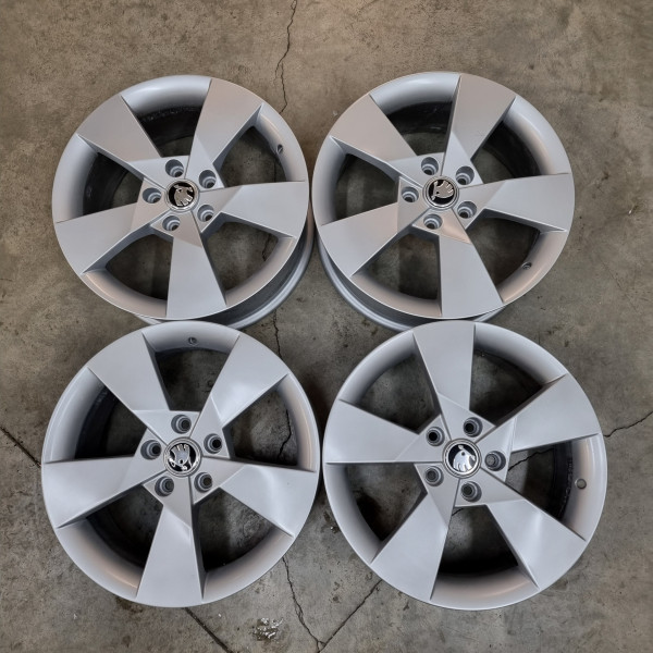 5x112 R17 7.0J ET49 57