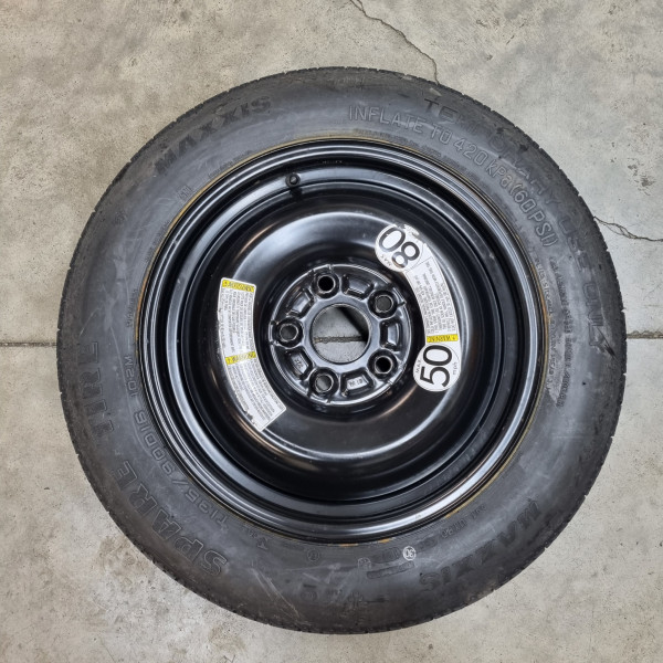 5x114.3 R16 4.0J ET50 60 135/90R16 MAXXIS