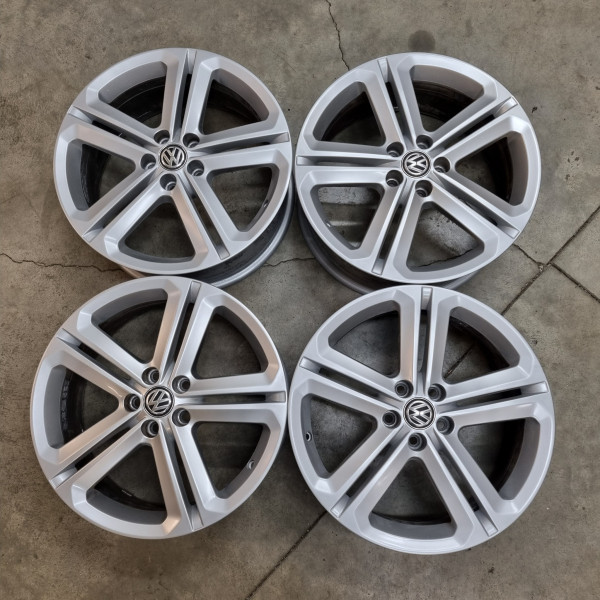 5x100 R17 7.0J ET46 57.1