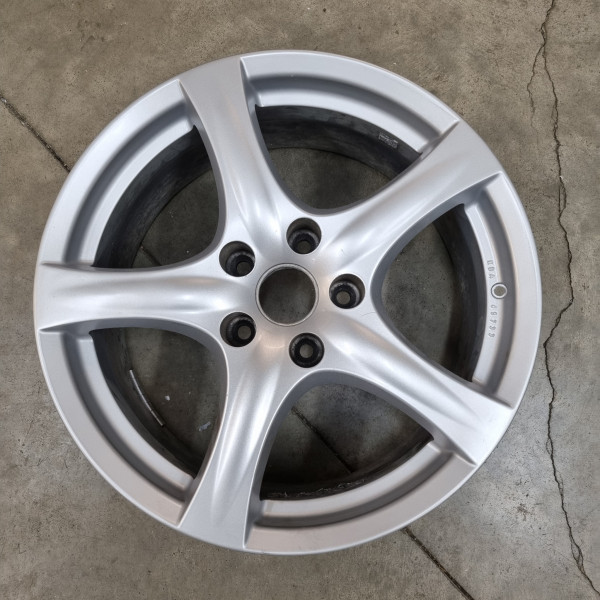 5x120 R18 8.0J ET42 82