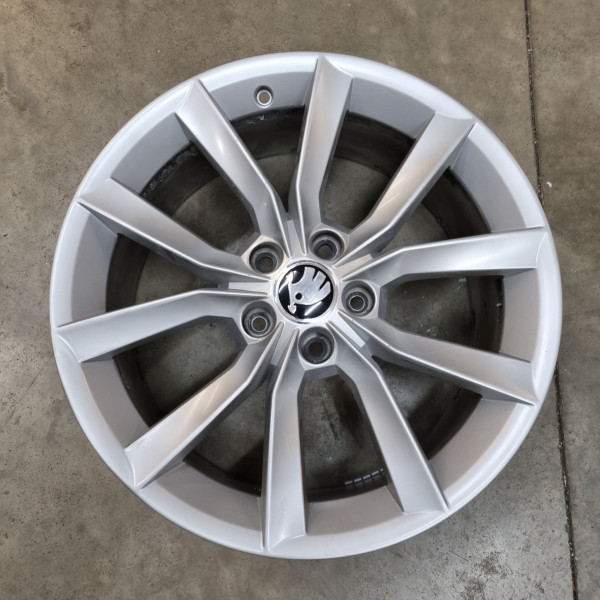 5x112 R18 8.0J ET44 57