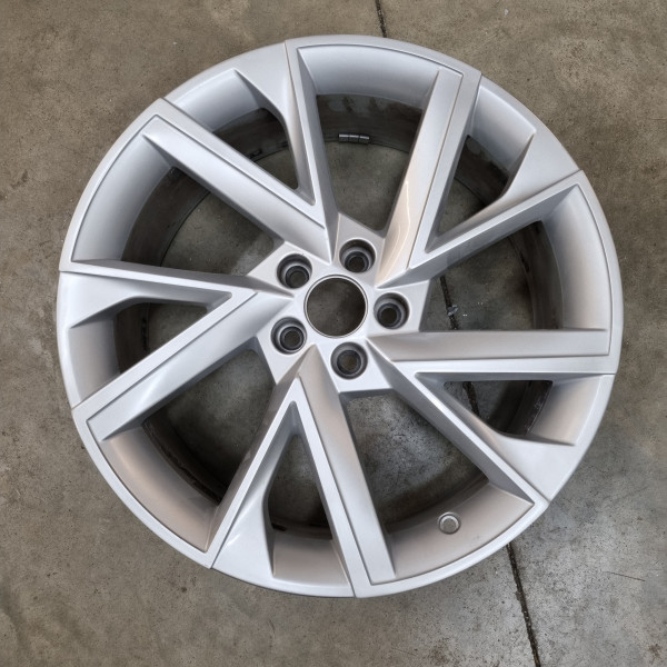 5x100 R18 7.0J ET39 57