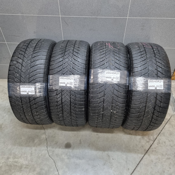 285/45R21 BRIDGESTONE RSC DOT0722,21
