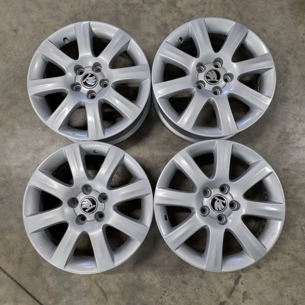 5x100 R15 6.0J ET43 57.1