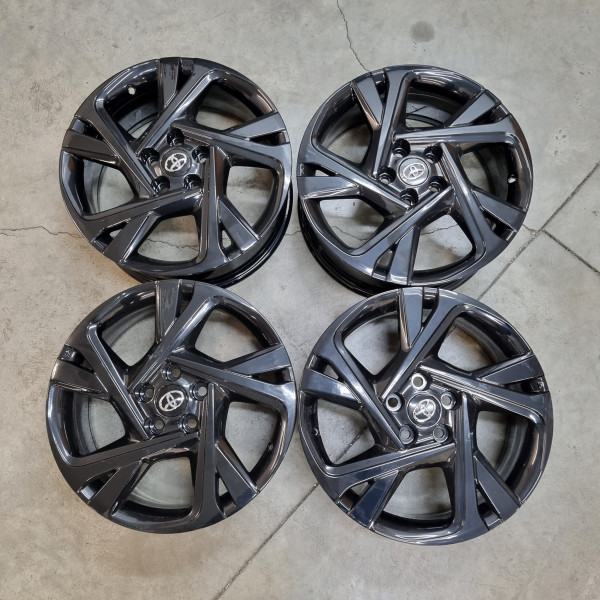 5x114.3 R18 7.0J ET50 60.1