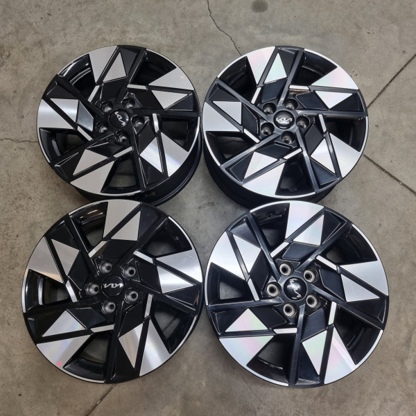 5x114.3 R18 7.0J ET50 67.1