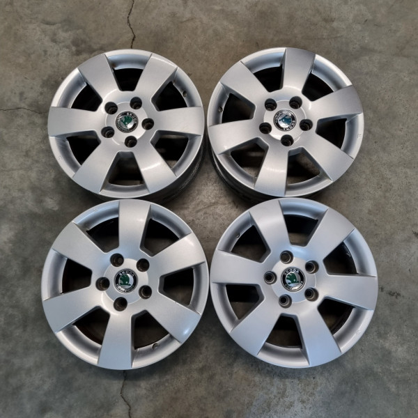 5x112 R15 6.0J ET47 57.1