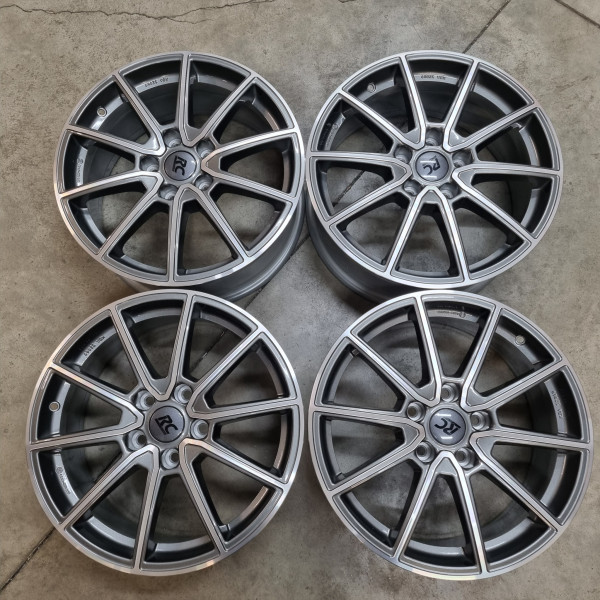 5x114.3 R17 7.5J ET52.5 67.1 Brock RC32 HGVP