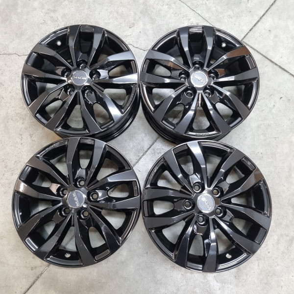 5x114.3 R16 6.5J ET45 66.10 Gloss Black MAK LOAD5