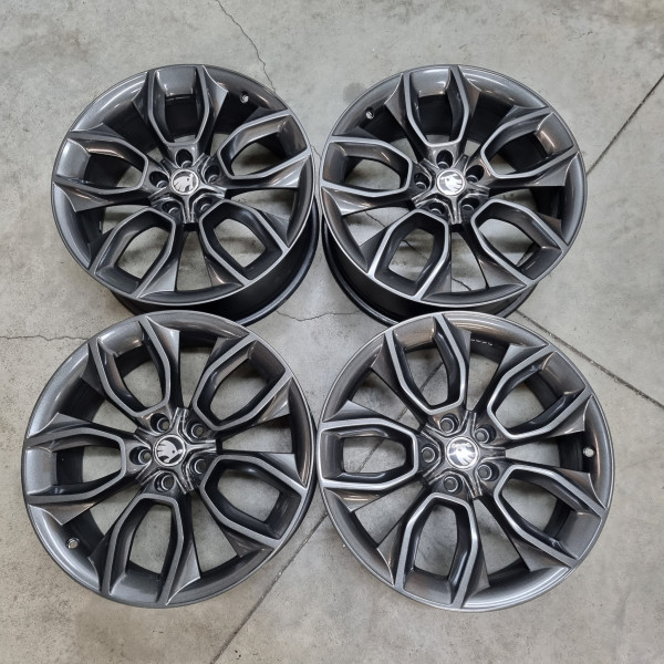 5x112 R19 8.0J ET45 57.1