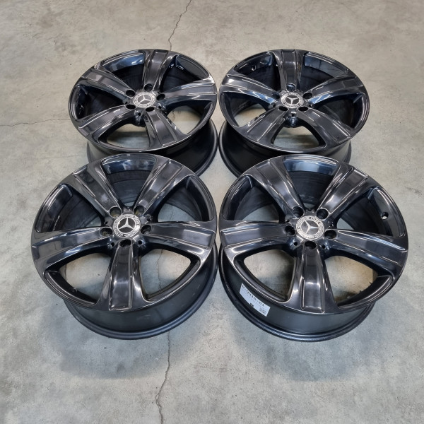 5x112 R18 8.0J ET38 66.6