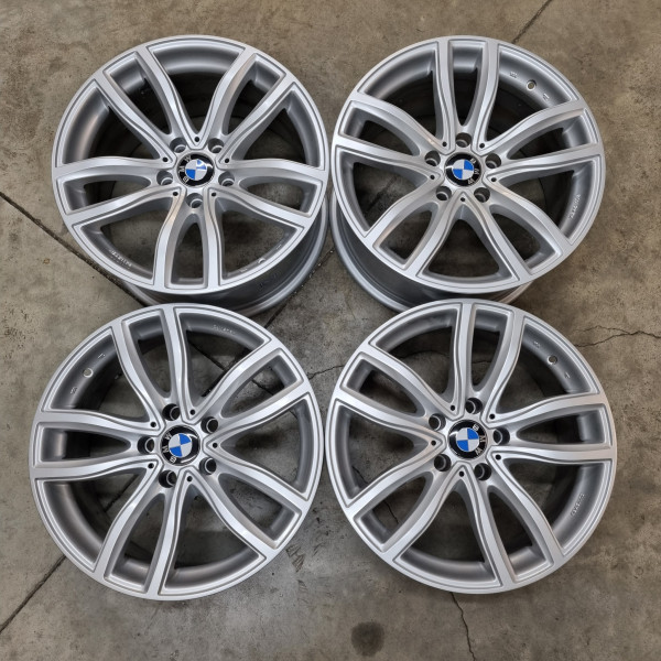 5x120 R18 9.0J-8.0J ET44-ET30 72.6