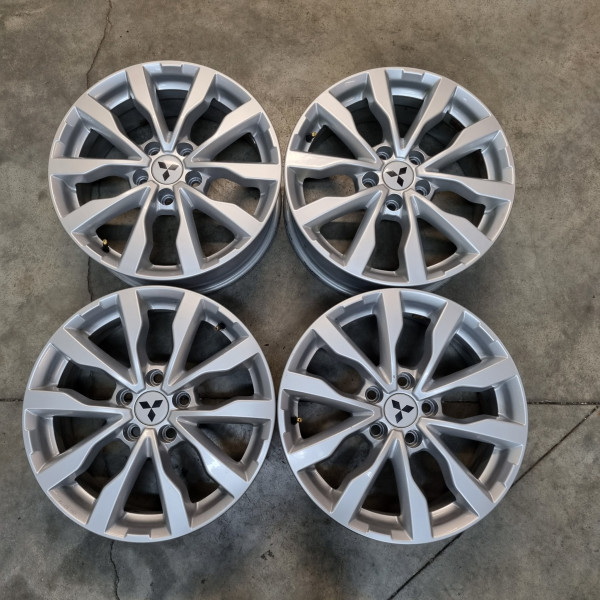 5x114.3 R17 7.0J ET38 67.1