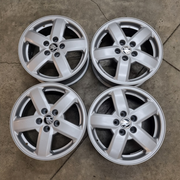 5x100 R15 6.0J ET38 57.1