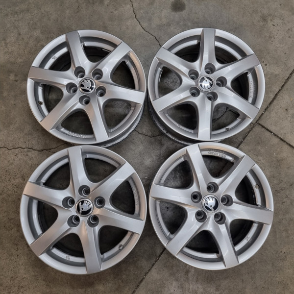 5x100 R15 6.0J ET38 57.1