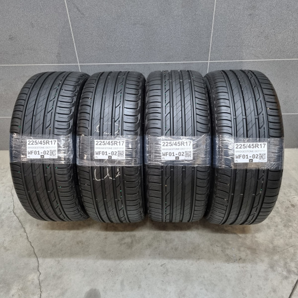 225/45R17 BRIDGESTONE DOT1717
