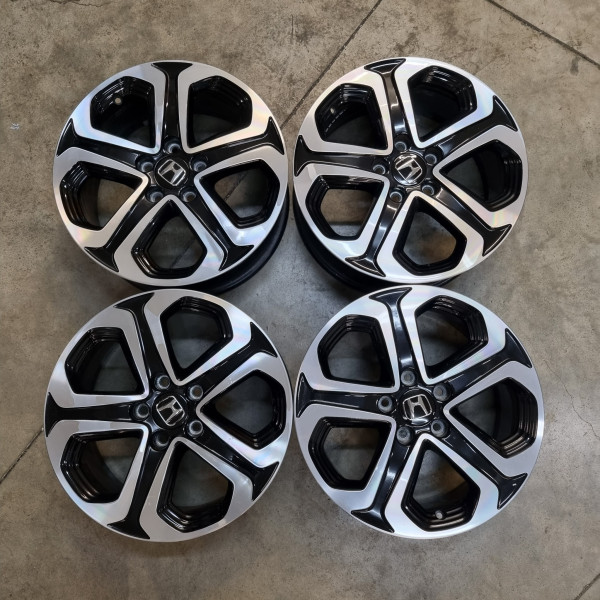 5x114.3 R17 7.0J ET55 64.1