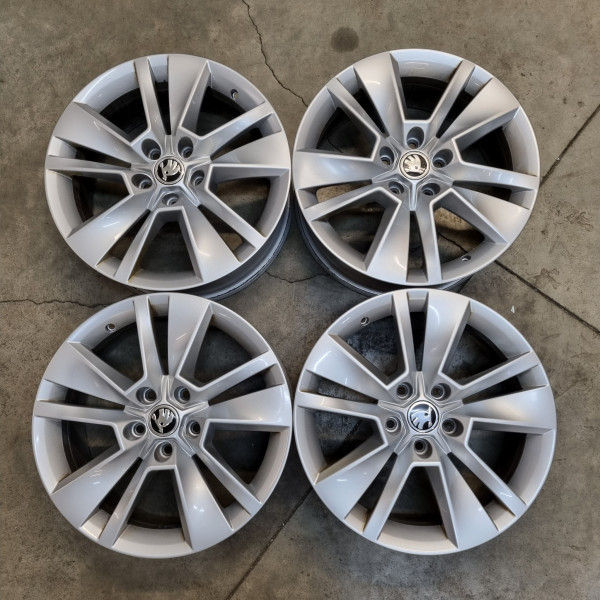 5x112 R17 7.0J ET45 57.1