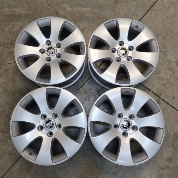 5x112 R16 7.0J ET45 57.1