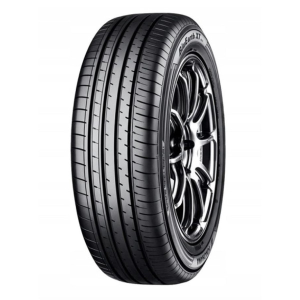 215/60R17 Yokohama BluEarth-XT AE61 96H TL