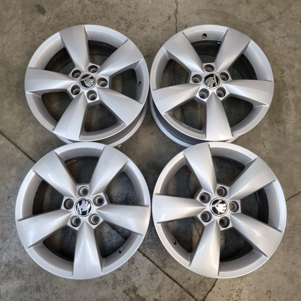 5x100 R15 6.0J ET38 57.1