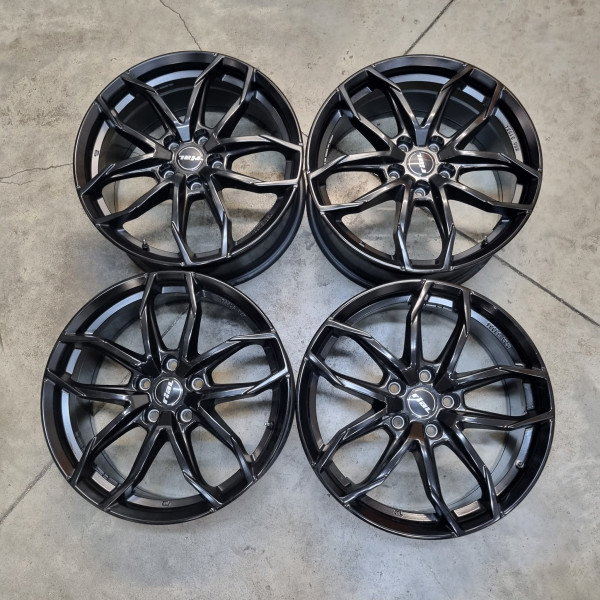5X114.3 R18 8.0J ET50 67.1