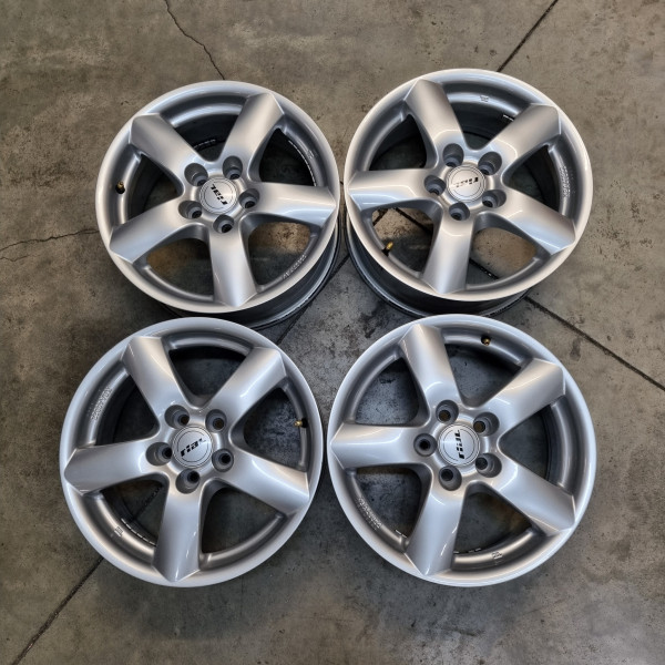 5X105 R16 7.0J ET33 56.6