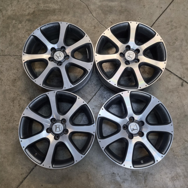 5x114.3 R18 7.0J ET50 64.1