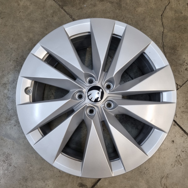 5x112 R19 8.0J ET45 57.1