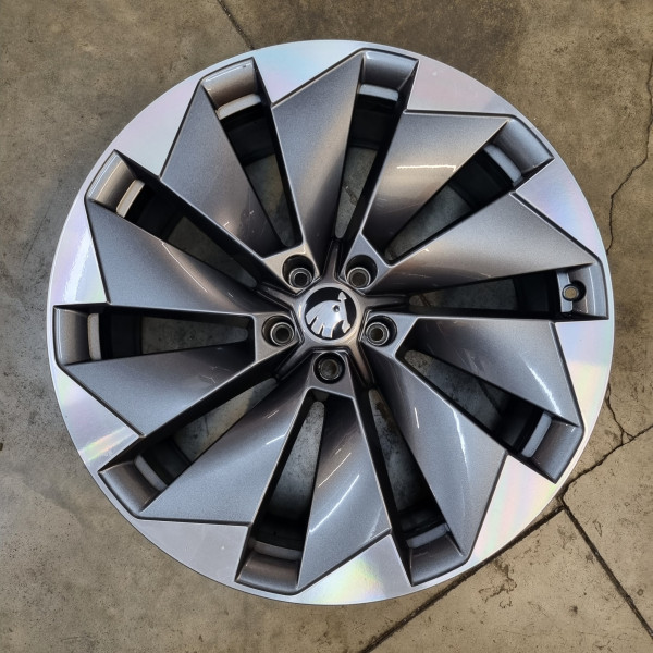 5x112 R21 9.0J ET42 57.1