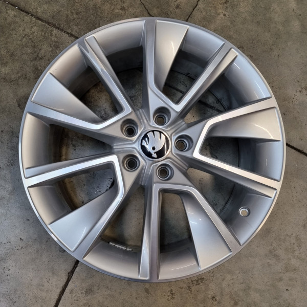 5x112 R18 7.0J ET45 57.1