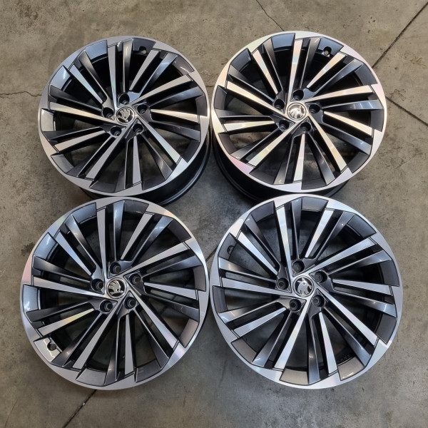 5x112 R19 8.0J ET44 57.1