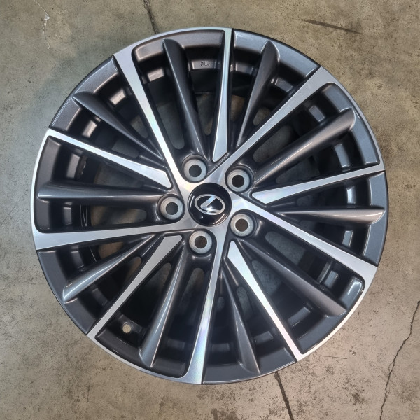 5x114.3 R18 8.0J ET45 60.1