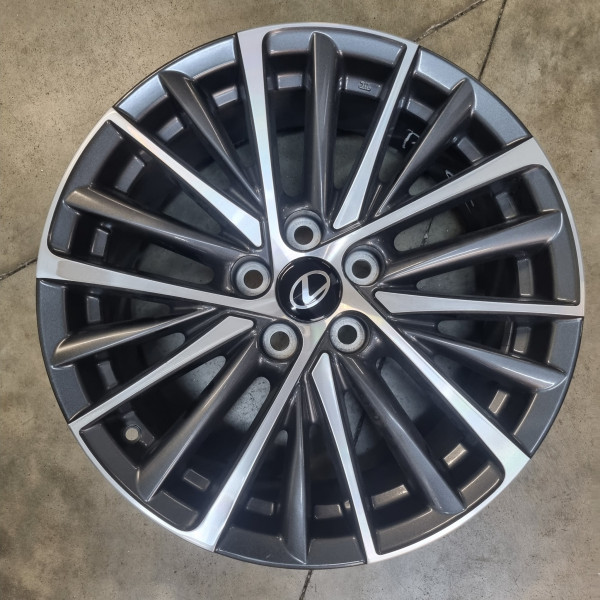 5x114.3 R18 8.0J ET45 60.1