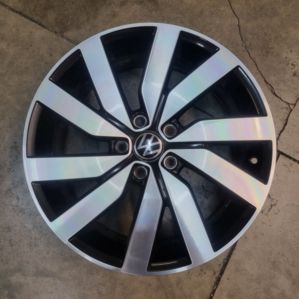 5x112 R18 7.0J ET52 57.1