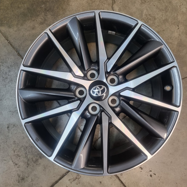 5x114.3 R18 8.0J ET50 60.1