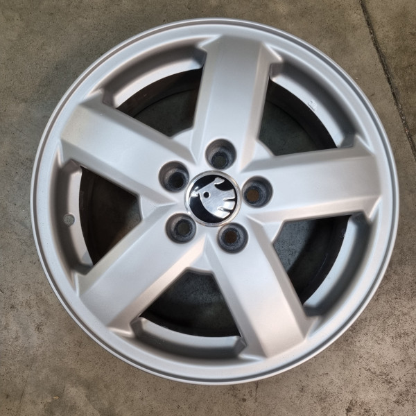 5x100 R15 6.0J ET38 57.1