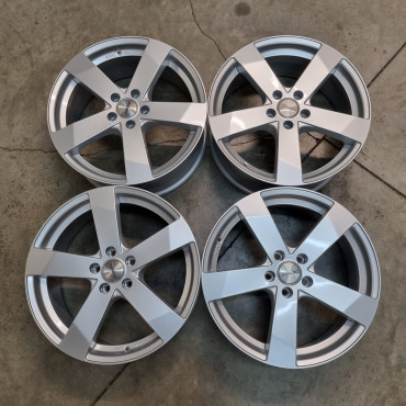 5x100 R15 6J ET45 54.1 DEZENT TD Silver toyota corolla