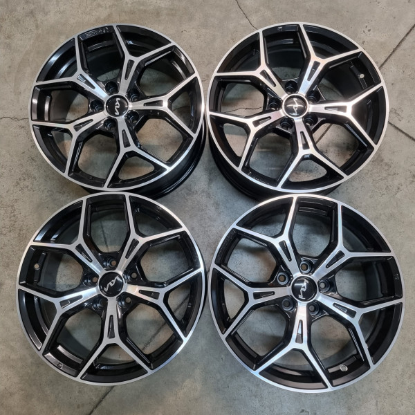 5x114.3 R18 7.5J ET51 67.1 MAK EPICA Black Mirror