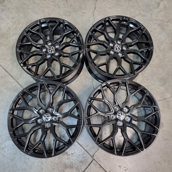 5x112 R17 7.0J ET40 66.6 79Wheels SV-K BG