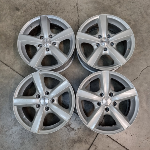5x114.3 R16 7.0J ET41 71.1