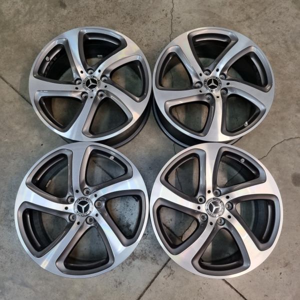 5x112 R18 8.0J ET43 66.6