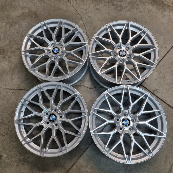 5x112 R19 8.5J ET40 66.6 Disk Dotz Suzuka Blaze Silver