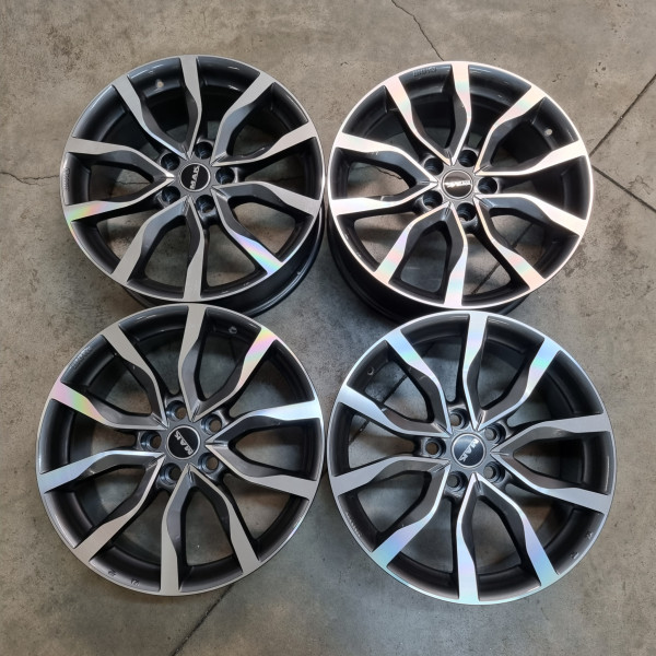 5x120 R19 8J ET38 72.6 MAK HIGHLANDS Gun met mirror